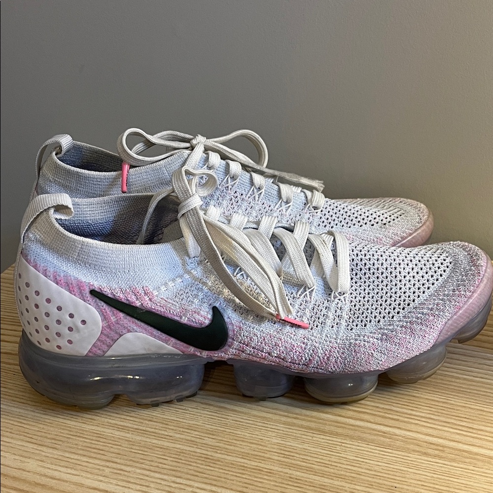 Nike VAPORMAX Women's White Knit Sneakers with Pink Accents and Black Swoosh
